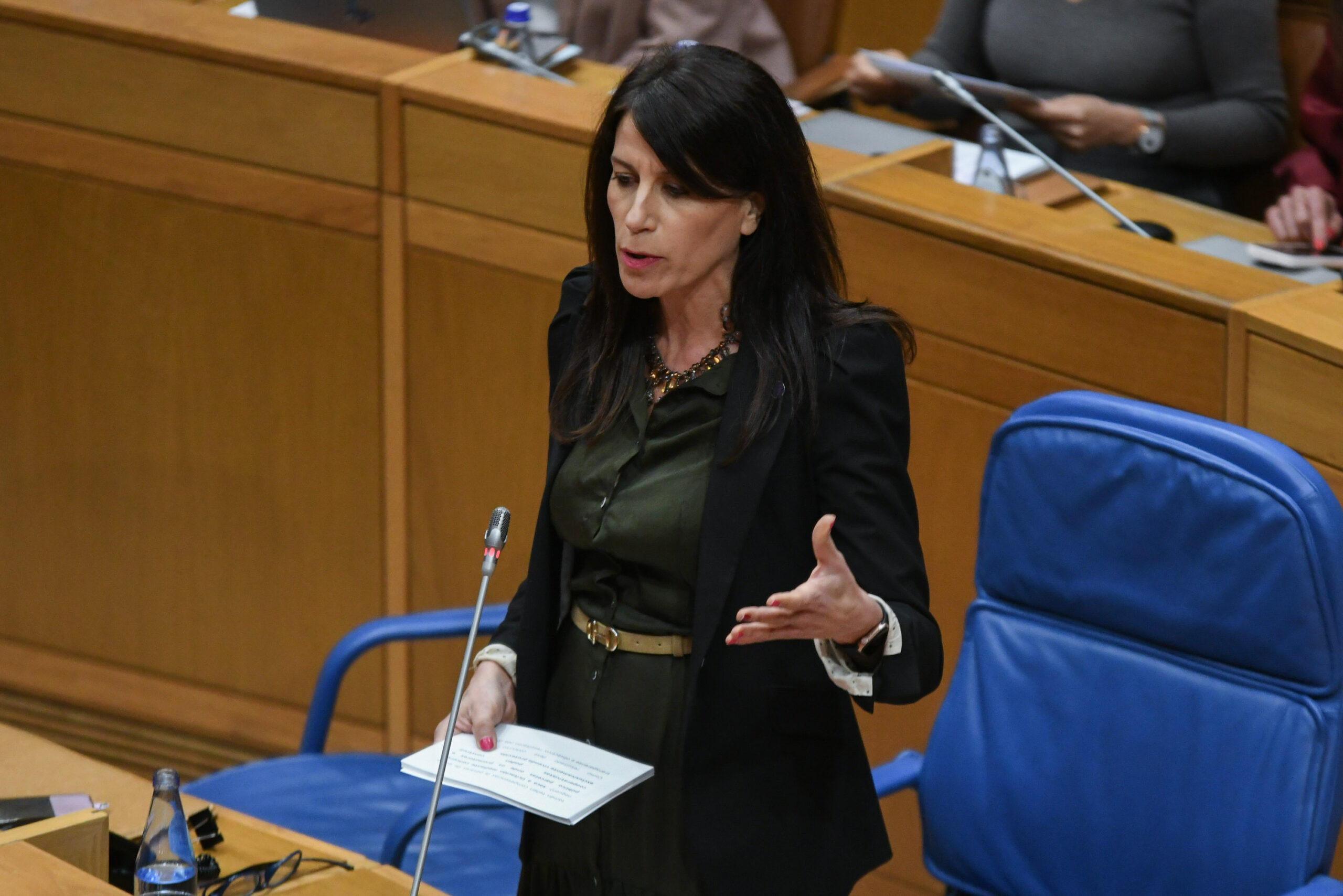 A conselleira María M. Allegue exixe que se garanta o carácter social das vivendas protexidas de Xuxán, na Coruña