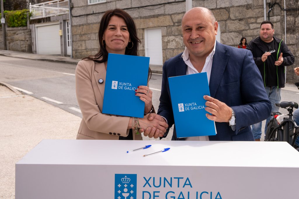 A Xunta sela co Concello de Arbo a colaboración para humanizar a rúa Vázquez Estévez ao abeiro do Plan Hurbe, que  suporá un investimento total que roldará os 455.000 euros