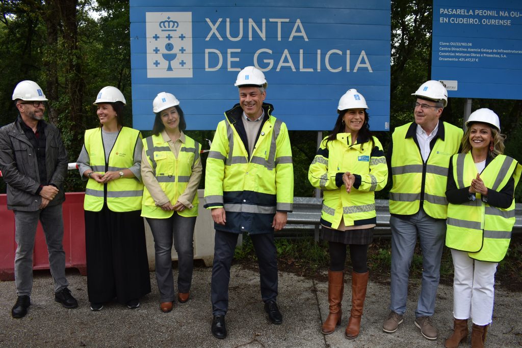 A Xunta instala unha pasarela peonil paralela á ponte da estrada OU-150 en Cudeiro, en Ourense