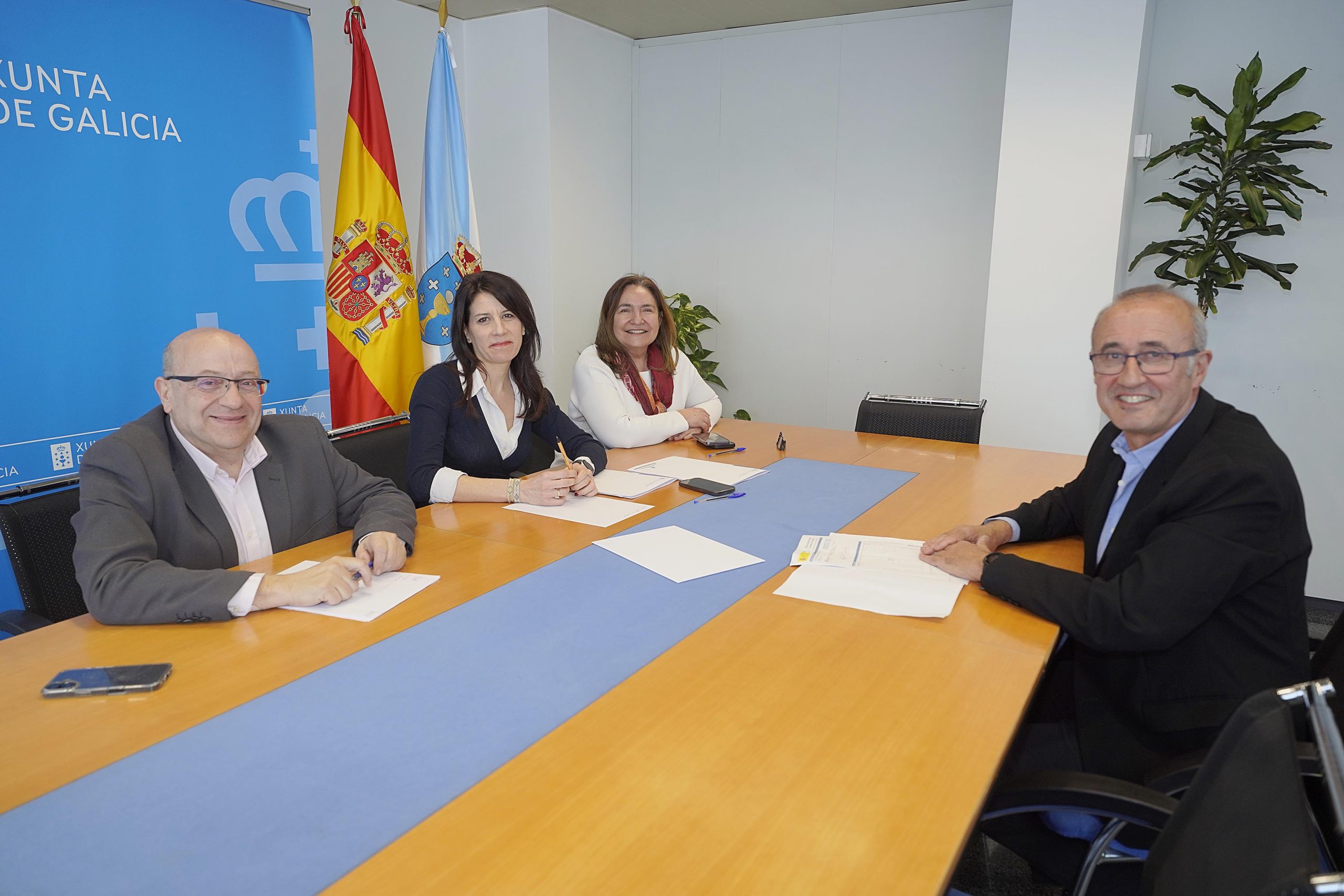 A conselleira de Vivenda e Planificación de Infraestruturas mantén unha reunión co alcalde de Nigrán