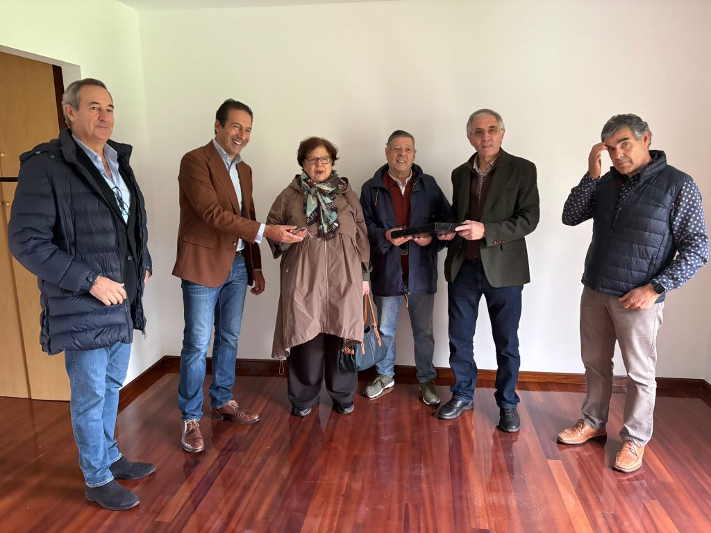 A Xunta entrega dúas vivendas de promoción pública en Mondoñedo en réxime de alugamento