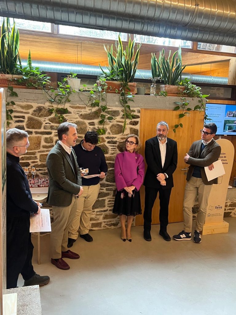 A directora xeral de Urbanismo participa na entrega dos II Premios de Aquitectura Cubiertas Verea